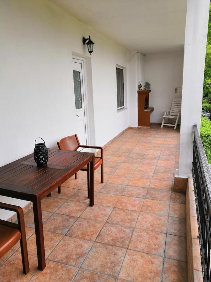 Sotiris Idyllic Garden House